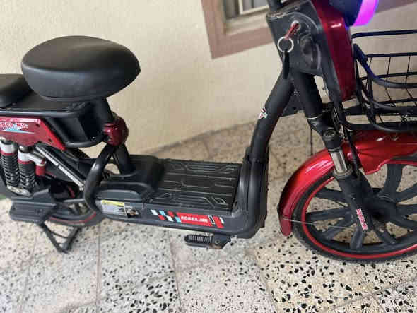 بايسكل شحن للبيع جديد ٢٠٢٤ كلة شغال ما ناقصة شي بطاريات جدد كلة جديد لايت عالي ناصي اشاير السعر ٢٥٠ بي مجال العنوان ديالى ابي صيدا ***********
