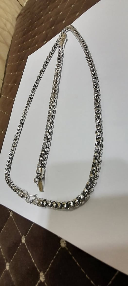 سنسال مع سوار ايطالي موديل فرانكو ثقيل 
سعر الغرام 4000 
يوجد توصيل 
صياغة سيد مهند الزاملي 
الناصرية شارع الحبوبي سوق الصاغة
***********
