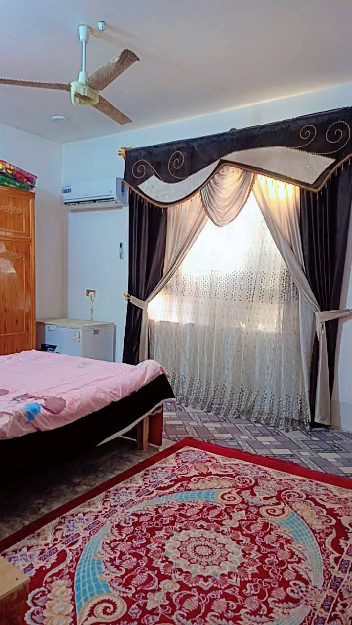 قطعه بمساحة 690متر سند 25 فلاحه
تحتوي ع دار حديث بمساحة يتكون من غرفتين نوم مع صاله واستقبال ومطبخ ومجاميع صحيه عدد 2 مع حديقه وكراج سياره في الحسينيه الابراهيميه منطقه العسافيات قرب سوق العطيشي للاستفسار الاتصال ***********
