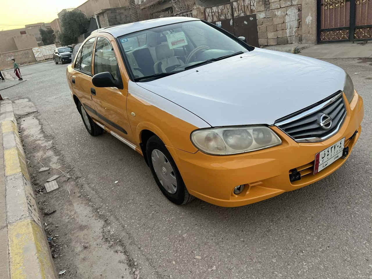 السلام عليكم
نيسان سني ٢٠١١
رقم بغداد مداور شوكت متريد 
محرك كير صدر كفاله 
بيها طخه خفيفه من وره 
ونصبغن الجاملغات الخلفيه 
السياره نضيفه وبالخير ع الياخذها 
السعر 84 وبيها مجال 
مكاني حديثه 
للأستفسار 

***********
