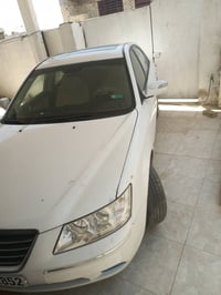 سوناتا للبيع موديل 2011رقم بغداد دولي سياره حلوه كلش اي ستفسار 0780322...