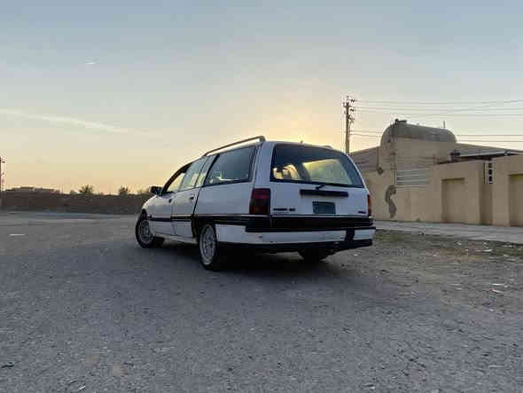 السلام عليكم للبيع اوبل اوميكا استيشن موديل ١٩٩٢ سيارة مناقصها شي جاهزة من كلشي سيارة اصولي واوراقها موجودة سعر ١٩ ورقه وبيها مجال مكانها اربيل رقم***********
