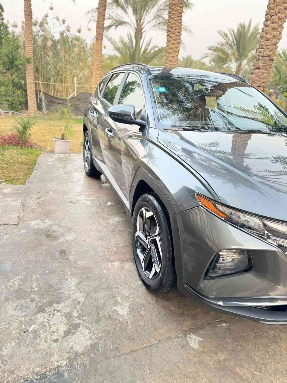 السلام عليكم
توكسان 2024 بلكن بانزين وهايبرد وكهرباء 
حادثها بسيط مثل ماموضح بالصور
مواصفاتها فول ماعده الفتحه مكان السياره بغداد الامين الثانيه السعر 198 
***********
