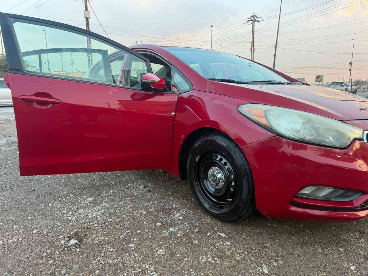 للبيع كيا فورتي 2016 السعر 110
رقم بغداد دولي تحويل مباشر بأسمي وهزة جديدة 

صور الحادث + السونار موضح بالمنشور 

كير مكينة كفالة

مواصفات LX

سيارة جاهزة مالت بيت مناقصها شي

السعر 110 وبيها مجال 

مكان السيارة بغداد الطوبجي 

للتواصل

***********
