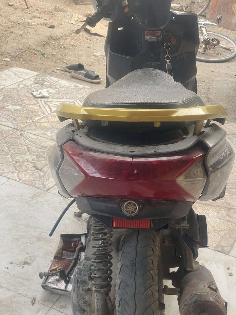 سلام عليكم شباب 3دراجات للبيع كوم حديد ماعده 9زروف تشتغل ومابيع مفرد  اريدهن بيعه وحده مكان كرمه علي ابو صخير سعر 250/،……..***********
