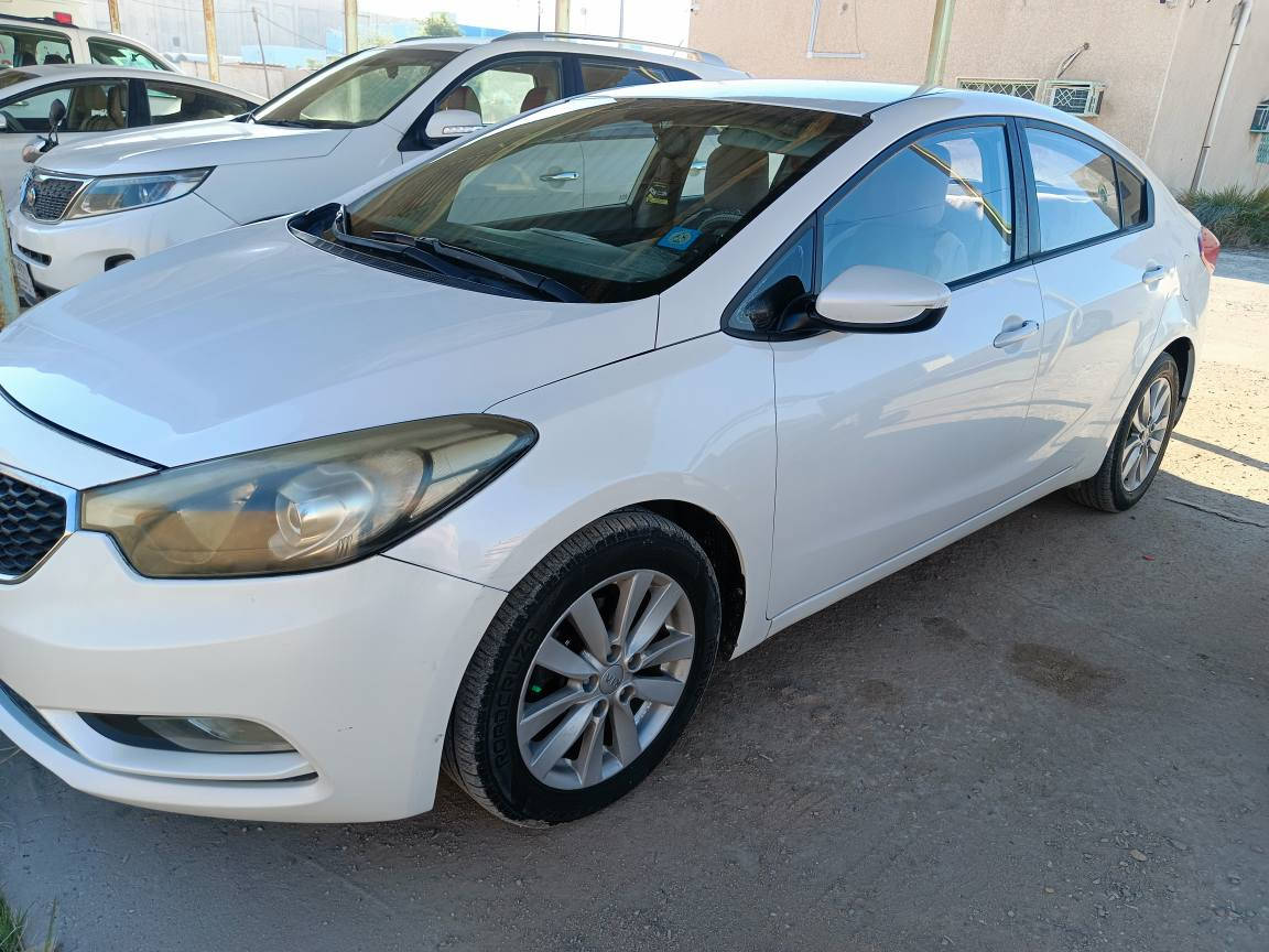 سيراتو للبيع م 16 بأسمي
بيها جاملغ امامي صبغ السياره جاهزه حداديه وتبريد ححلوه مال جناي السعر 124 وبيها مجال 
*********** مكاني رميثه
