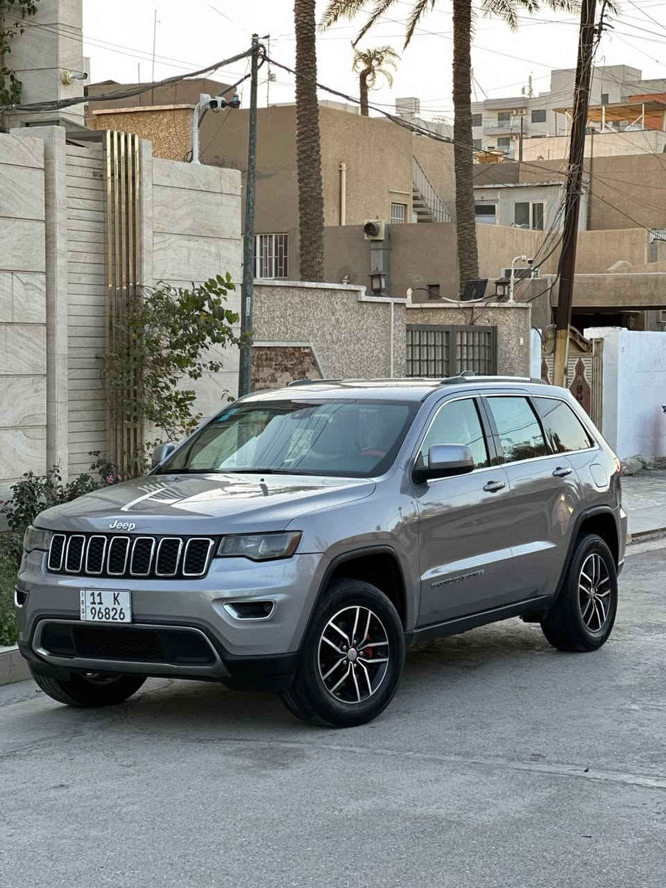 يالله
سلام عليكم بيع مستعجل 
جيب موديل 18 سعر 168 
الهاتف ***********
رقم بغداد بسمي حادثها موضح بصور
سيارة نضيفة وجاهزة كير مكينة تبريد 
مكاني بغداد سعر 168
الرقم ***********
