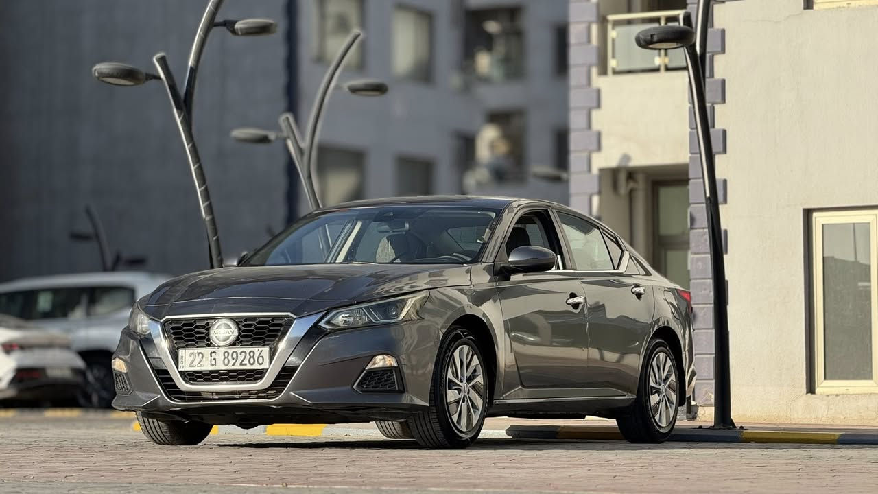 السلام عليكم
نيسان التيما
مديل : 2021 امريكي
ماشية : 39mi الف
حادثها جاملغ وبنيد بدون ايرباك وبيها ملاحظات بسيطة
مواصفات sv فول عدا فتحة
بصمة ترحيب تشغيل عن بعد 
توقف ذاتي قيادة حساسات امامي خلفي 
كامرا خلفية كشنات كهرباء
رادار امامي رادار جانبي رادار خلفي
كروز سرعة مثبت معروف مواصفات sv فول عدا فتحة
مكينة 2400 كير ومحرك مكفولات
رقم اربيل جديد شرط التحويل
العنوان : بغداد القادسية
السعر : $133 بيها مجال
***********
