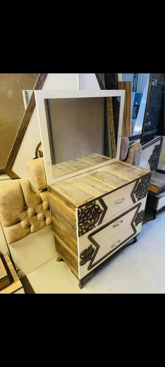 #غرف#تركي نضيفة حيل ٤٠٠ ومتوفر غرف ٣٥٠ وفوك ومتوفر غرف جديد @إشارة


**إذا كنت صاحب هذا الإعلان وتريد حذفه لأي سبب، رجاءا أرسل رسالة إلى الدعم الفني**