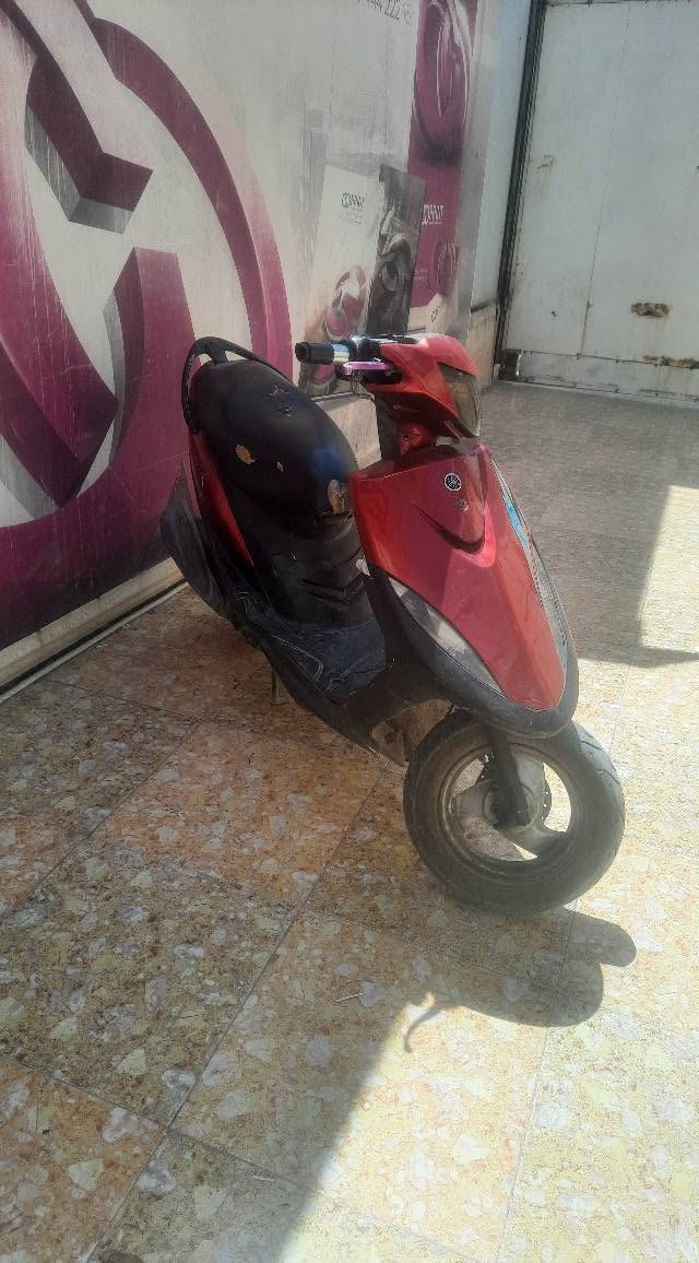 السلام عليكم دراجه ماكس عدله مفتوحه مره وحده الدراجه مكفوله كفاله عامه والدراجه ناعمه الله شاهد وماعايزها شي شلعه معدل خير من الله والدراجه عله وضع البلاد بس الكفرات تجاري شلعه معدل خير من الله شغاله بس نقصها اكلوب امامي وخلفي وكتف مالت اشاير ومكاني بصره معقل وكلها الدراجه ختم واحد ماعده الكفرات شوي مشخطه رقمي *********** البصرة, العراق

