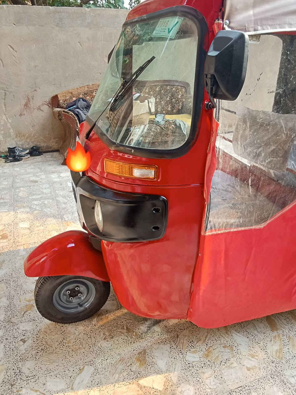 السلام عليكم تكتك للبيع موديل 2018رقم وسنويه ولوحات نكليزي 
كامله مكمله لبرغي ماناقصها تعمير جديد مصبوغه للجماليه مكينه اكسل خير من الله دبل ولوي خلفيات جدد دبل امامي دجيد يعني بين قوسين تكتك كل غراضها جدد امانت الله تكتك مال جناي كامله مكمله السعر4800وبيها مجال حك الجيه مكاني ديالئ بعقوبه لستفسار اكثر تصل ***********رقمي هاذه بي واتساب👈***********
