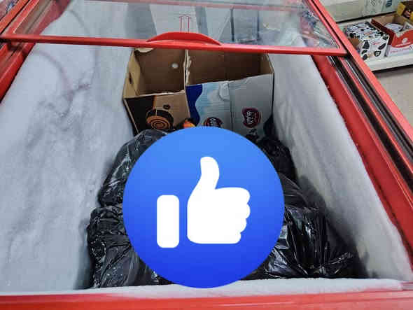 عارضة لحوم / موطة
16 قدم 
ما مصلحة 
نظافة 90% 
السعر 200
*********** واتساب
