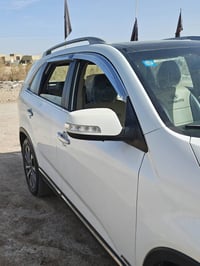 كيا سورنتو 2014 خليجي فول مواصفات  كفالة من الصبغ وبارد ما عدا دحجة خف...