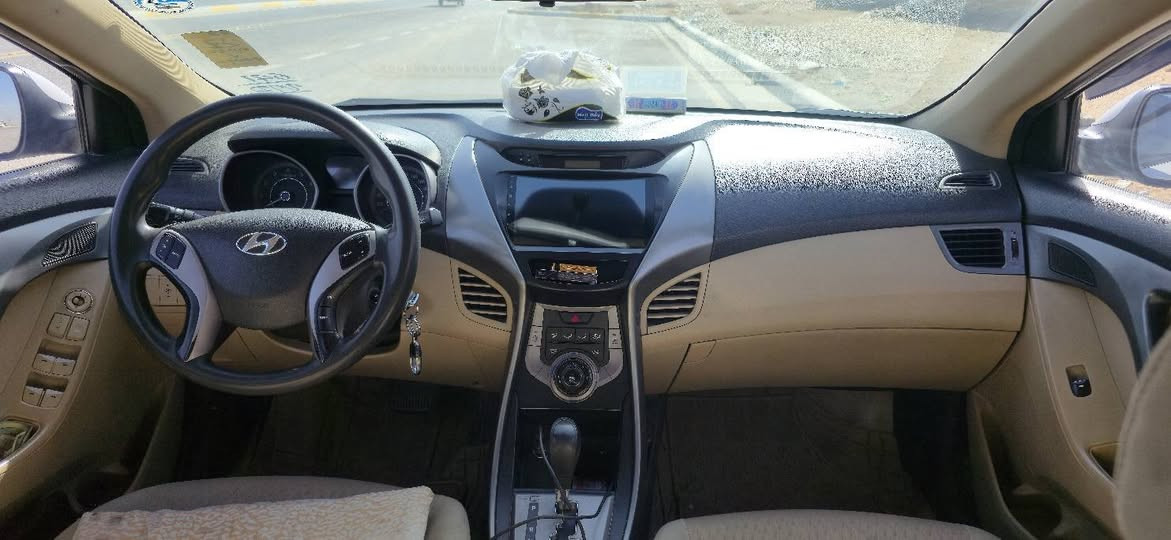 هونداي النترا 
٢٠١٤
خليجي 
فول عدا الفتحة والبصمة
حادث جاملغ امامي اليمنه وقبق جنطة مبدل نفس اللون اصلي بدون اي ضرر داخلي 
محرك ١٨٠٠ دوش
رقم سليمانية الماني
بيع او مراوس باحدث
رقم الهاتف *********** كربلاء, العراق
