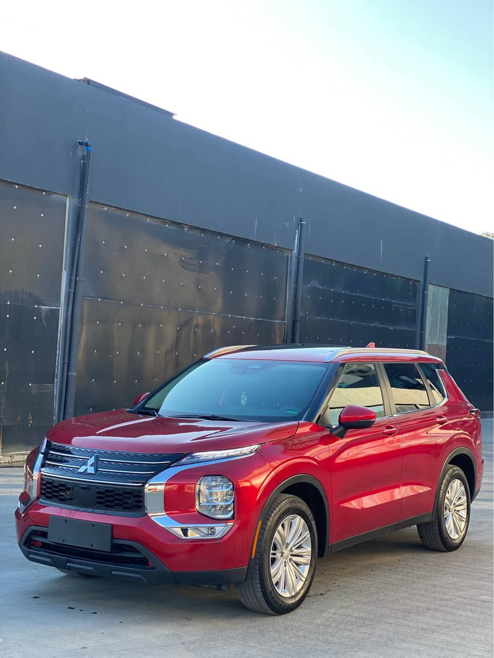 ‏Mitsubishi Outlander 2024
ماشيه 19 الف فقط
حادث فقط بنید بدون دواخل
ایرباك فقط ستیرن 
حجم محرك 4 سلندر 2.5
‏‎المواصفات:
‏‎بصمة تشغيل
‏‎بصمة ابواب
‏‎المرايات شفط 
‏‎سقف بانوراما 
فور ويل 
كشنات تدفه استيرن تدفه
كشنات كهربا
‏Super ALL WHEEL CONTROL
‏‎كاميرات محيطية 
کامیرا خلفیە
‎5 رادار
سياره 7 راكب 
‏‎رادار امامي (تحديد مسار)
‏‎رادار جانبي (نقاط عمياء)
‏‎رادار خلفي (تحذير من الاصطدام)
‏‎تبريد قطعتين لمس
‏‎تحكم وضعيات القيادة...Drive Modes 
صندق جك كهرباء كشنات تدفئة
‏‎تحكمات استيرن
‏‎استيرن تدفئة
‏‎هاند بريك بصمة
‏‎اوتو هولد Auto Hold
‏‎مانع انزلاق+ABS
‏‎شاشة كبيرة لمس
‏‎حساسات خلفية،
‏‎منافذ AUX+USB
📍مكان سياره سليماني 
سياره بدون رقم تترقم شمالي فقط اربيل سليماني دهوك
*********** السليمانية, العراق
