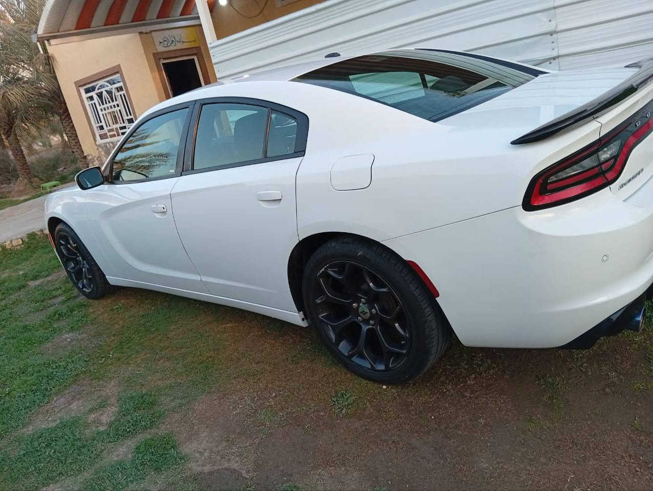 السلام عليكم دوج جارجر 2019 مواصفات SXt المعروفه بدون حادث كلين فقط دعاميه اماميه حتى بدون ايرباك رقم بغداد انكليزي
مواصفات 
*شاشه كبيره
*حساسات 
*تشغيل عن بعد 
*ماشيه 123km
*ويل عشرين 
*تو ويل 
*تبريد قطعتين 
سياره جديده جاهزه للاخير
***********
***********
العنوان بابل الشوملي
