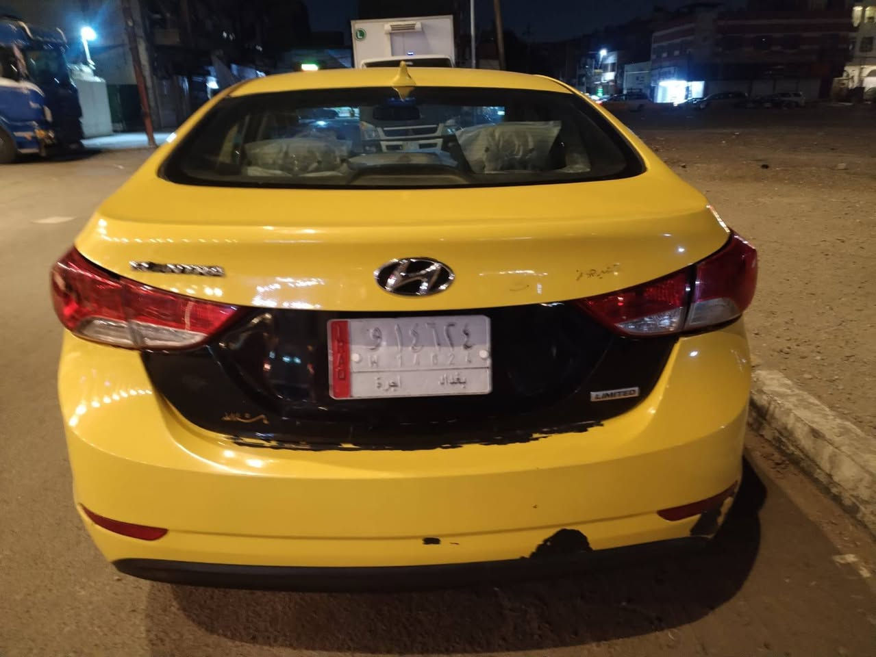 سلام عليكم
النتره ٢٠١٣ وارد امريكي
 حادثه ربع الجاملغ الخلفي مبدل وباب
محرك وكير مكفولات ١٨٠٠دوش
السعر ٨٥ وبيها مجال 
رقمي ***********
العنوان بغداد الشعب
