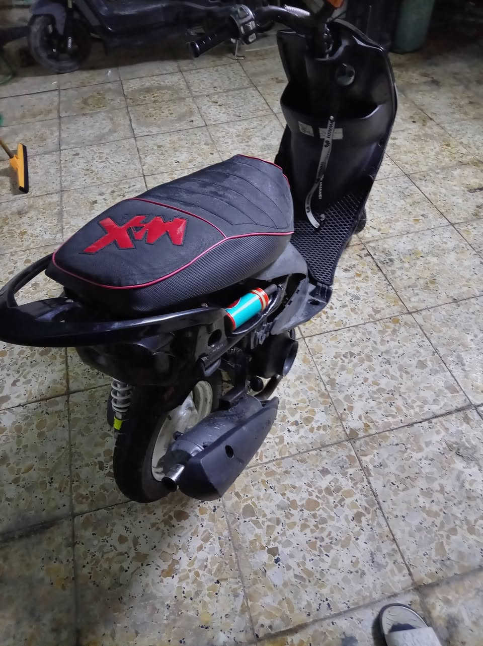 سلام عليكم ماكس عدله مال لعب لبيع بوشه ٤٩ بلاد مفتوحه ولفات  سلف او هندر كله بلاد كابريتر ظفيره السعر ٤٠٠ وبيه مجال المكان بغداد تاجي سبع البور ***********
