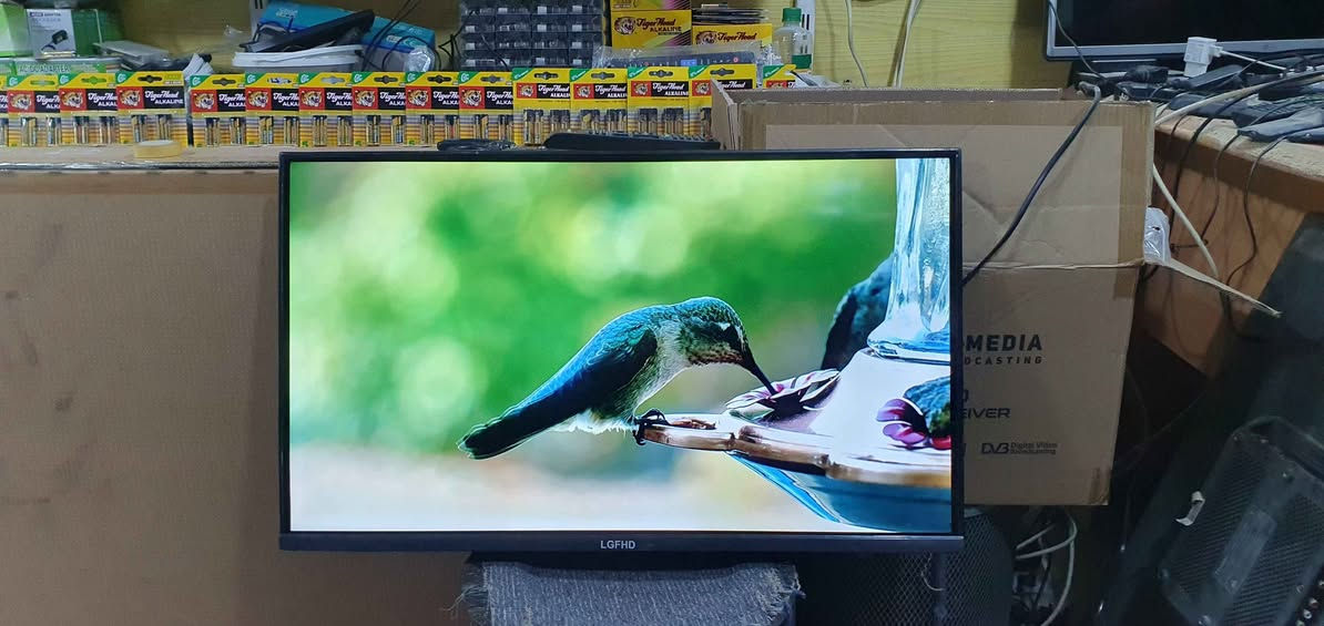 تەلەڤیزۆنی LG FHD سمارتە ئەندرۆید 14
قەبارە 32 وەک نوێیە نرخی 55000 لە
هەولێرە واتساپ و ڤایبەر *********** أربيل, العراق
