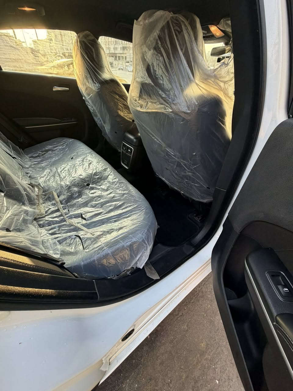 بسم لله. للبيع. جارجر خليجي 🚗
ماشيه. ٤٠  الف.  موديل ٢٠٢٠وكاله. هارلم سعره ٢٥٥ ورقه 
*********** بغداد  الجمهوري 
 لايت. زينون. كشافات اماميه 
رقم اربيل. باسمي  هزه جيديده 
بيه. بس طخه بصيطه عكس سايق.
