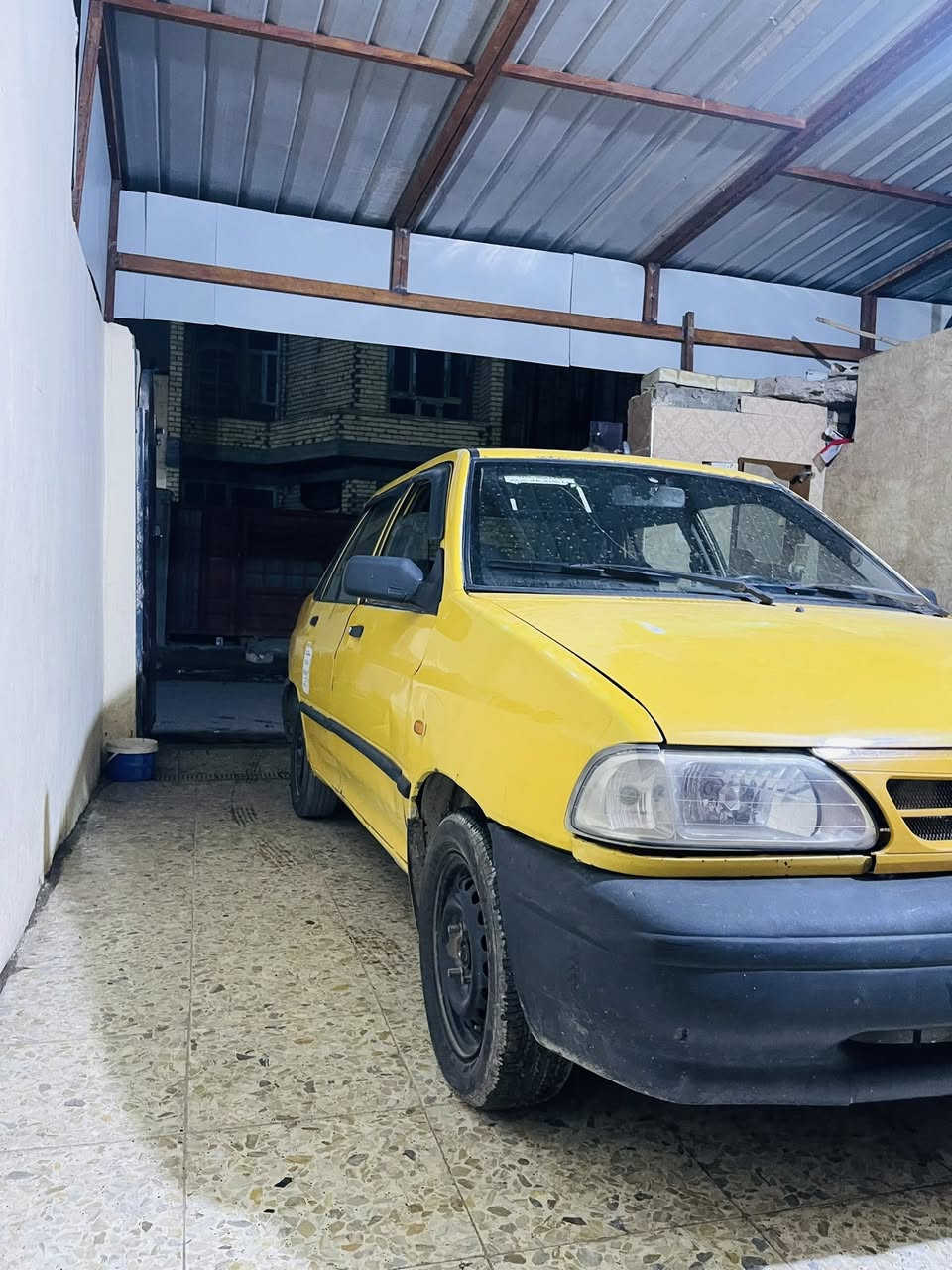 سايبا 2015
شواصي مكفولات 
جاهزه شرط تحويل مصفره 
كير ومحرك كفاله 
تخم تاير جديد 
حداديه جديده 
مدوشمه كشنات وارضيه 
تبريد ثلج 
مكانها بغداد العبيدي 
سعرها 29 ورقه 
الكشر كدام عينك 
***********
