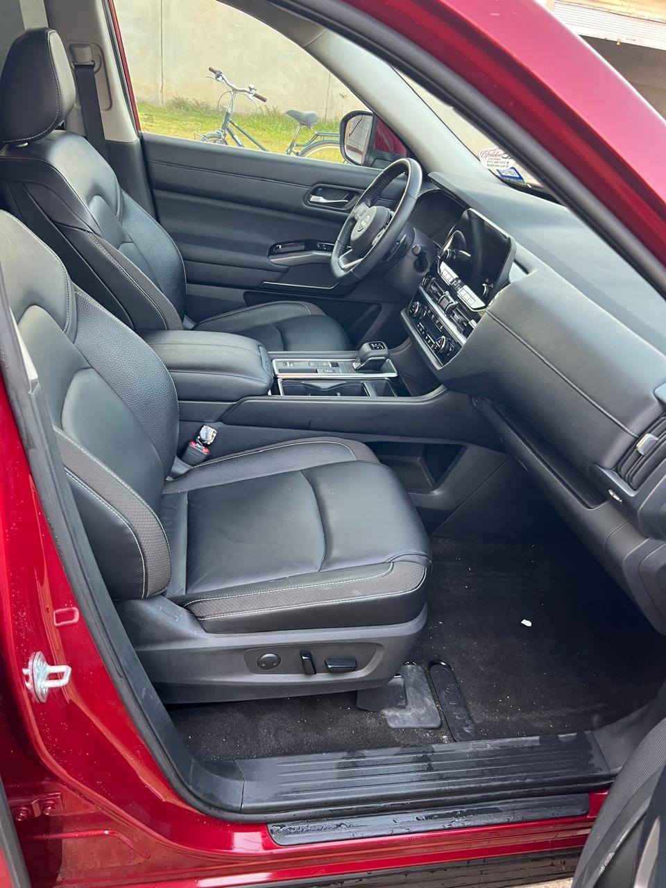 للبيع ٢٠٢٣
ضرر موجود بالصور باب الصندوق الخلفي
للتواصل ***********
