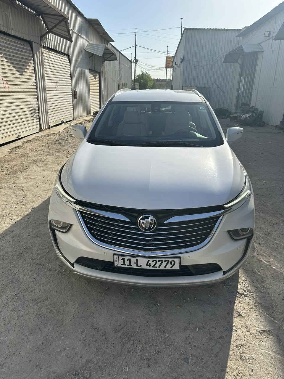 ﷽

للبيع فقط ….
‏2022 BUICK ENCLAVE PREMIUM
فخر الصناعة الامريكية 
بيوك انكليف بريميوم 
موديل 2022
ماشية 38 الف ميل 
لون ابيض صدفي 
المواصفات…
1-محرك 6 سلندر 3600 VVT
2-كير دكم 9 نمر 
3-بصمة تشغيل + ابواب 
4-مقاعد جلد + تدفئه وتبريد + كهرباء+ مساج
5-شحن واير لس 
6-داتو شو عرض بالجامة الامامية 
7-خزن ميموري 
8-شفتات بالمقود 
9-تحكمات جميع الجهات 
10- 5 كامرات محيطيه 360درجه
11-رادارات جميع الجهات 
12- تخديد مسار ولرجوع عند الانحراف 
13-حساس امامي خلفي
14-لايت زنون عالي ناصي + لد نهاري ليلي 
15-مري شفط 
16-تشغيل عن بعد 
17-اشارة ترحيب 
18-صندوك كهرباء 
19-مقاعد منفصلة 
20-تبريد 3قطع 
21-فور ويل 4×4 
22-ويل كب كروم مقاس 20 
وبعد بية هواي مواصفات 
السيارة اقتصادية بالوقود 
تبريد ماشاء الله تمشي توكف ميفصل وثلج 
السيارة وارد امريكي 
حادثها موضح بالصور المرفقه صبغ صفحتين السياره بدون تبديل ضرر السياره خارجي بدون دواخل فقط  طخات بسيطه
علماً ان كل ايرباكات السياره سليمه 
رقم بغداد 
السيارة شركة GM
مكينة والكير والحدادية والكهربائيات مال شفرولايت ترافلس  
السعر 210 ورقة  قفل 
بيع فقط 
للاستفسار يرجا الاتصال بلرقم 
***********
