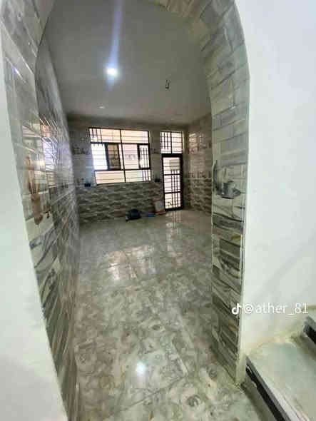 200 متر طابقين سند 25 العنــــوان #النجف شارع المطار مقابيل ملحق قريه الغدير السعر 120 وبيه مجال للاستفسار الاتصال على ***********او وتساب ***********
