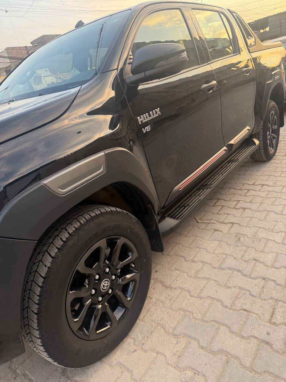 السلام عليكم بيكم ادفنجر 
موديل (2025)
سيد نهرو سياره 
ماشيه (7000) 
مكفوله كفالة عامه 
تحويل ثاني يوم 
مغلفه نانو سيراميك 
محرك 6 سلندر 
السعر اربع دفاتر و 75/وبيه مجال للطيبين 
الاستفسار/ ***********
المو شراي لايتصل 
مكان بغداد
