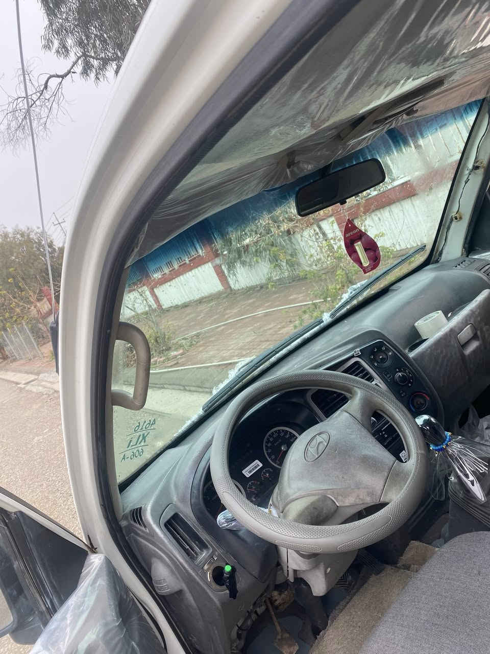 کیا هۆندا گێڕو مەکینەی کیایە ٣٠٠٠ هەزر ساخە بڕاوە نییە  گێڕو مەکینەو ئەکسلی  شانسی بە شەرتی مزایدە بوو کتابەکەی ونبوە بە شەرتی ماڵی مەدەنی سعر ٣٨ گەڵا  قوفڵیەتی  سەیارەکە  شانسیە بۆدی لەگەڵ نییە ژمارەی موبایل /***********/
