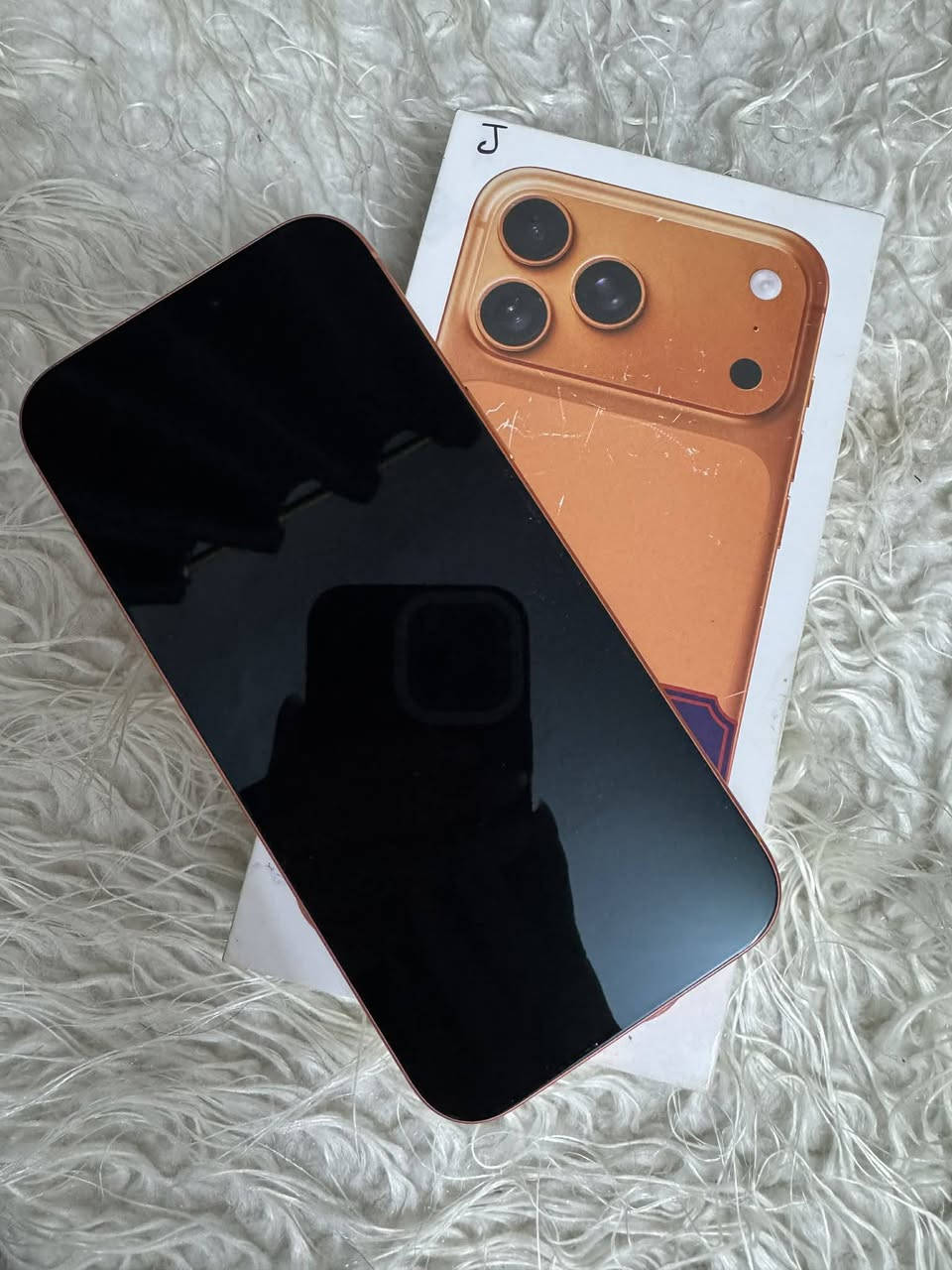 17 برو ماكس
بطاريه 100 عدد الدورات 32
نظافه 100
شريحه ايسم
ملحقاته كامله 
السعر مليونين بي مجال قليل
مكاني بغداد الدوره الاستفسار أكثر ***********
