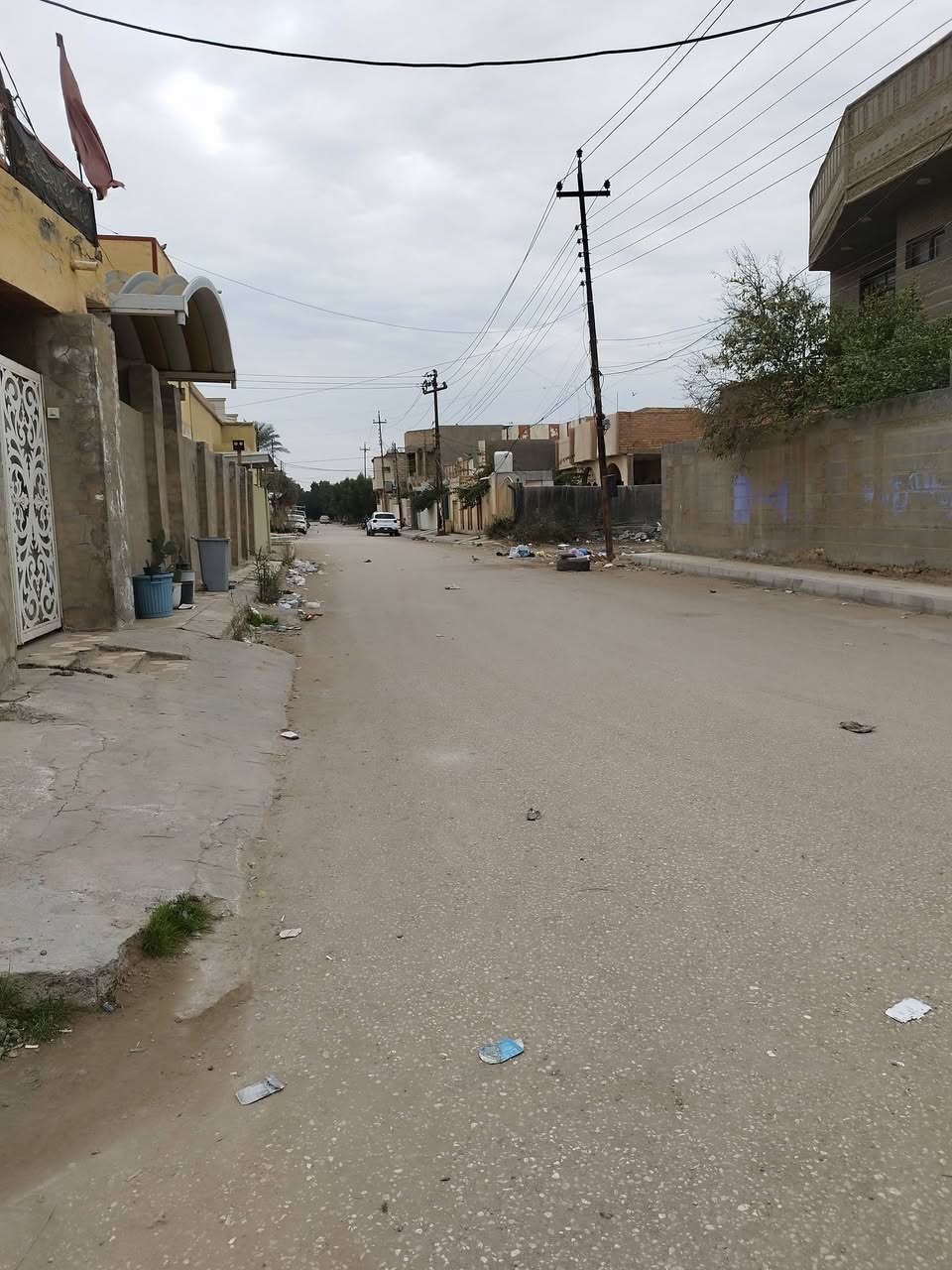 دار لبيع طابو صرف طابقين  مع محلات مساحه 375 واجه 15نزال 25
مكان جمعيه قرب مدرسه الحكيم ***********
