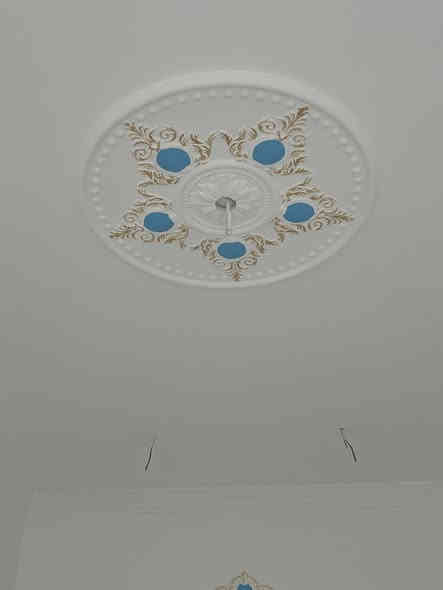 سلام عليكم احبتي
بيت في حي الحسين ناحية الحيره ..
مساحة 125م طابو صرف اساس وسكف كونكريت 
بناء جديد للاستفسار اكثر ***********
