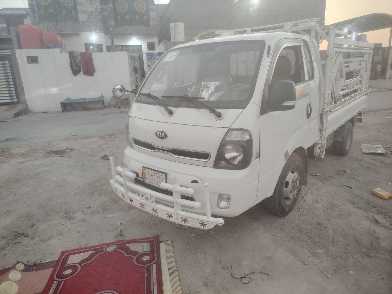 سلام عليكم شباب سياره موديل 18 رقم بصره سياره مكفوله كفاله عامه من كلشي بيه بس لغد ليسر واظح بل منشور سعر 135 وبيه مجال عنوان بصره حي بغداد ***********
