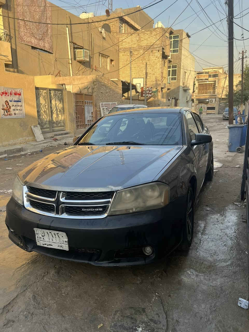 دوج افنجر 2013
3600 سته سلندر 
رقم بغداد 
السعر 68 ورقة 
العنوان بغداد الامين 
***********
***********
