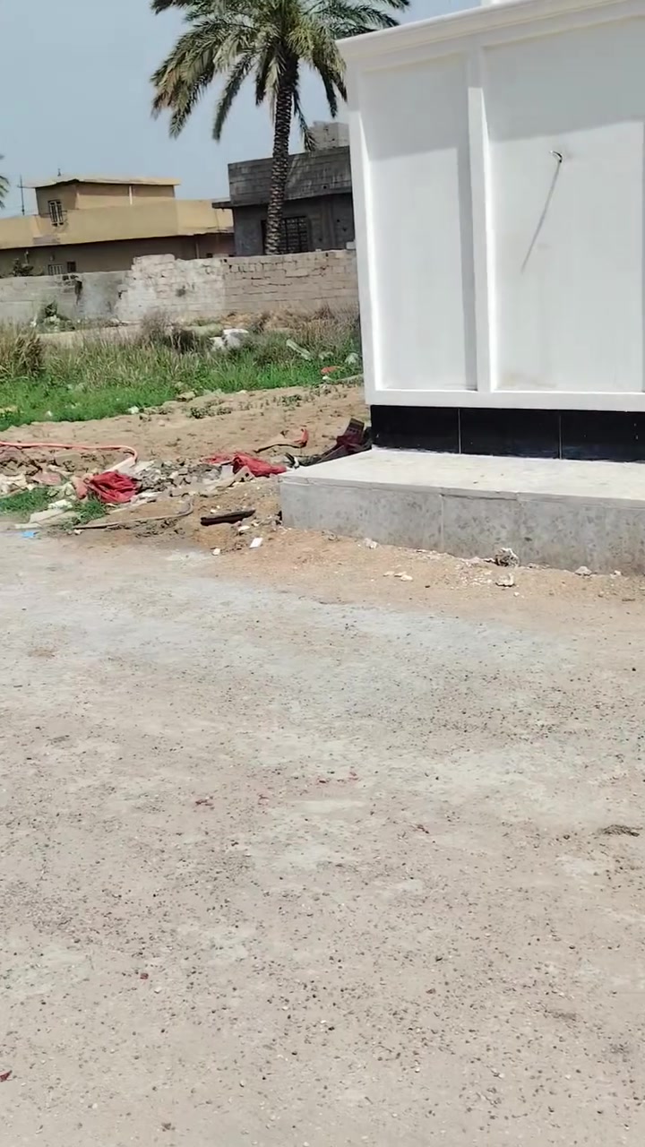 السلام عليكم دار لبيع مساحه 100 متر 
عنوانه سدة جبور جسر اخضر   
نقص بياض جام صبغ شبابيك  صحيات 
لاستسفار اكثر اتصال ***********
