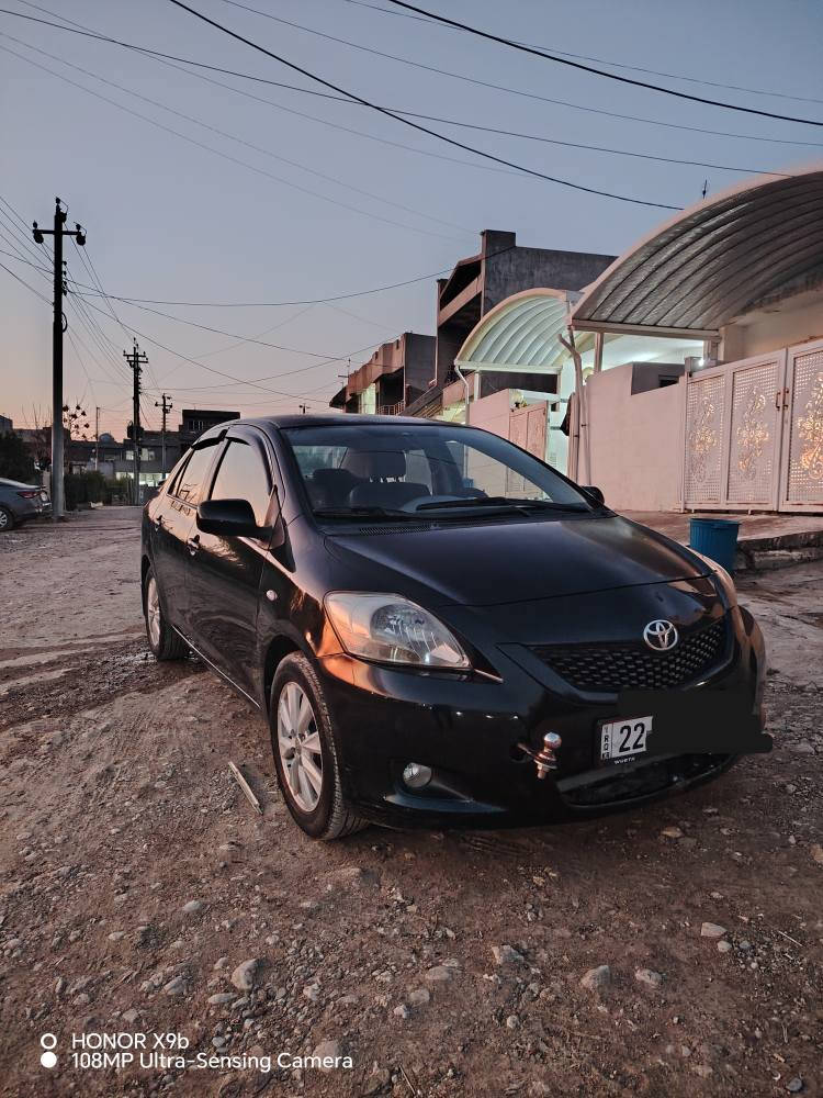 توێتە یارس دەبل گێج 2009 بەناویی خۆمە رەقەموشتی نوێیە تا 2027 سەیارەکە رەونەقیی زۆر جوانە سحر 87 کەمەک محامەلە 
3پارجەیی هەیە بێناوگرتن بەس خۆلێ خشاندنە 
گێروو مەکینەیی بەشەرت سەیارەکە زۆر ئیقتیسادە. ژمارەیی موبایل *********** أربيل, العراق
