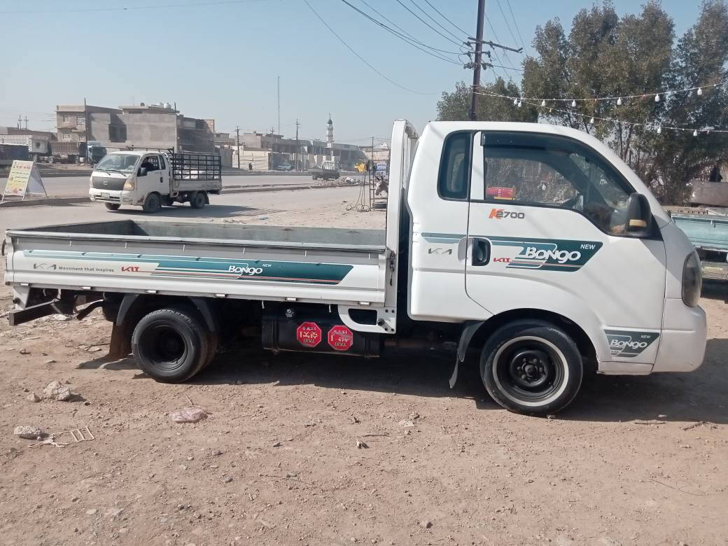 سلام عليكم كية موديل 2018 سيارة جديدة خير من الله نضافة فول تبريد شغل سياره جاهز بيهة صبغ دوساات وشبر باب الراكب بغداد ***********
