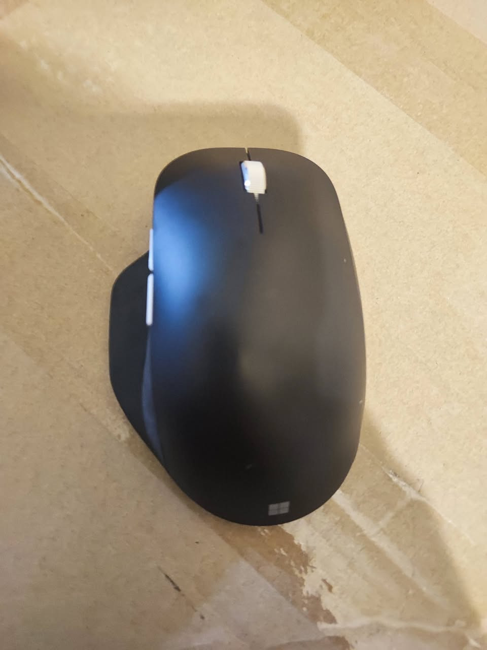 مثل الجديد مايكروسوفت اصلي 
بس نقص القبغ مال باتريات 
سعرة 20 وية التوصيل


**إذا كنت صاحب هذا الإعلان وتريد حذفه لأي سبب، رجاءا أرسل رسالة إلى الدعم الفني**