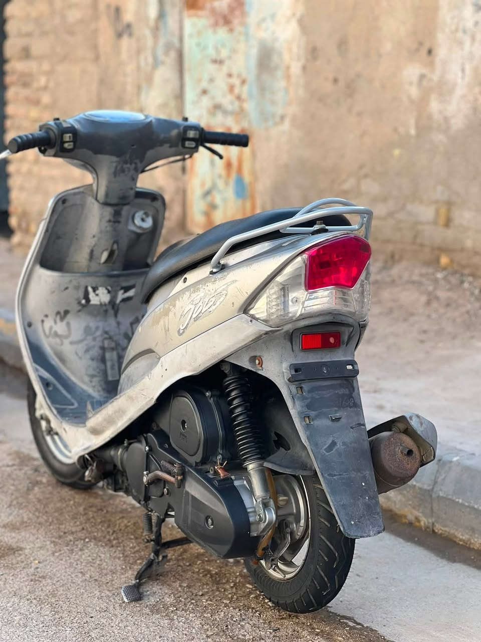 سلام عليكم دراجه للبيع كفاله مكينه خرسه كلها تشتغل ناصريه مركز ب 800$/***********
