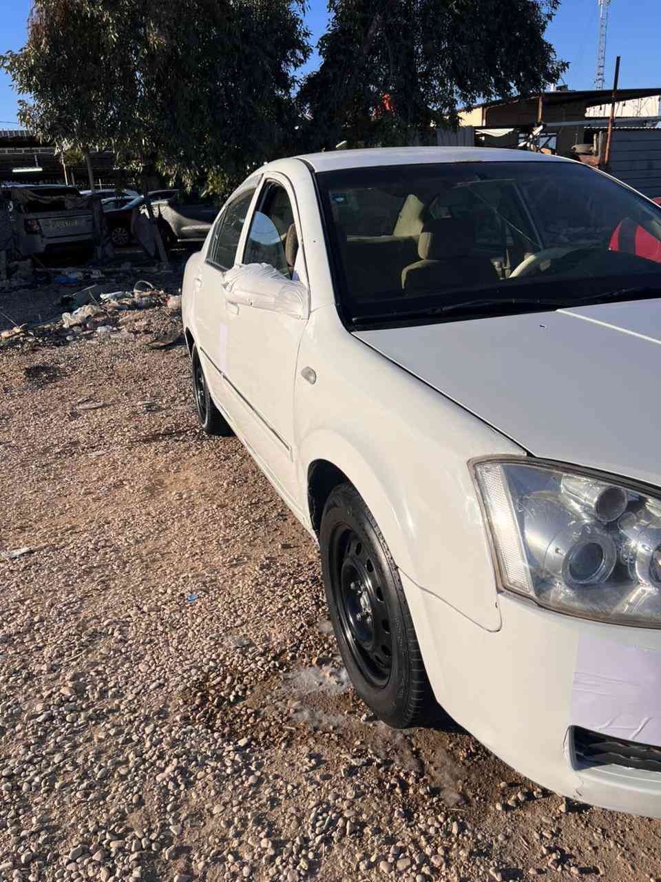 السلام عليكم
لبيع شيري a5
موديل 2012 محور مكينه وكيري كورلا بيكاجو 
حادث جاملغ اليمين رقم كربلاء 
السعر 38 وبيه مجال 
عنوان كربلاء
موبايل ***********
