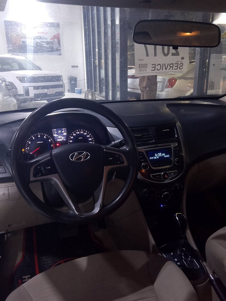 السلام عليكم ***********
اكسنت موديل 2017 للبيع ⚪ 

بدون صبغ وبارد⚪

بيها كاربون ⚪

محرك 16 دوش ⚪

كير at ⚪

سياره اب اسمنا ⚪

رقم نينوى خصوصي ⚪

شرط وكاله تحويل ⚪

السعر 115$⚪

للاستفسار ***********⚪⚪⚪
