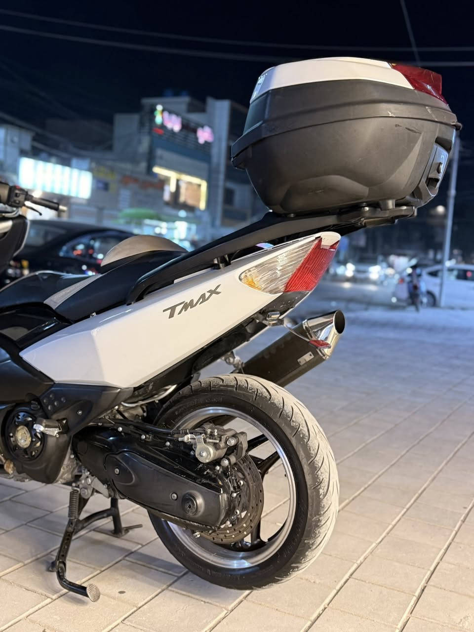 تي ماكس 2011 وايت ماكس
السلام عليكم 
Tmax 2011 وايت ماكس
مكفوله كفاله عامه نازله من كلشي وكلاشي صار فتره
بيها صالنصه رياضي صوت ناعم+مري رياضيه+جامه رياضيه+قاعده رقم. وسبايدر اصلي موجود الصندوك مو وياها +جي بي اس +قاعده مبايل+مطاره
الدراجه جديده بمعنه الكلمه وقليل بحقها كلهمه جديده
رمبه استخدام قليل صور مزاد
مكاني بغداد الامين الثانيه 
الاستفسار :***********
