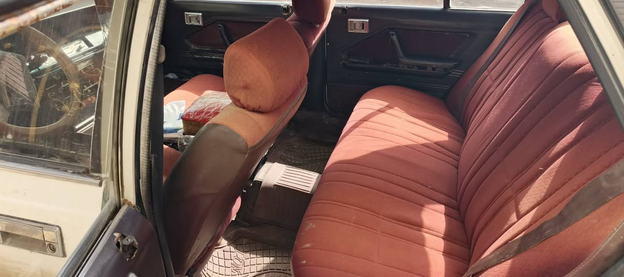 سلام عليكم خوان سوبر مديل ٨٤ مكينه وكير ثنين ونص بطه و رقم نكليزي بغداد وبسمي سياره خير من الله تخم تاير حداده كربائيات كله شغاله بس تبريد يرادله شغل بسيط الفان ماله شغال وكمريسر شغال سياره مكفوله من الكصه ونغل وضربه بس بيها صبغ قليل تلحيضات ولاستفسار ع رقم *********** مكان سيارة بصره كرمة علي سعر ٦٥ وبيها مجال بسط والموشراي لا يجي ويتعبني جزاكم الله خير  والله شاهد مال جناي
