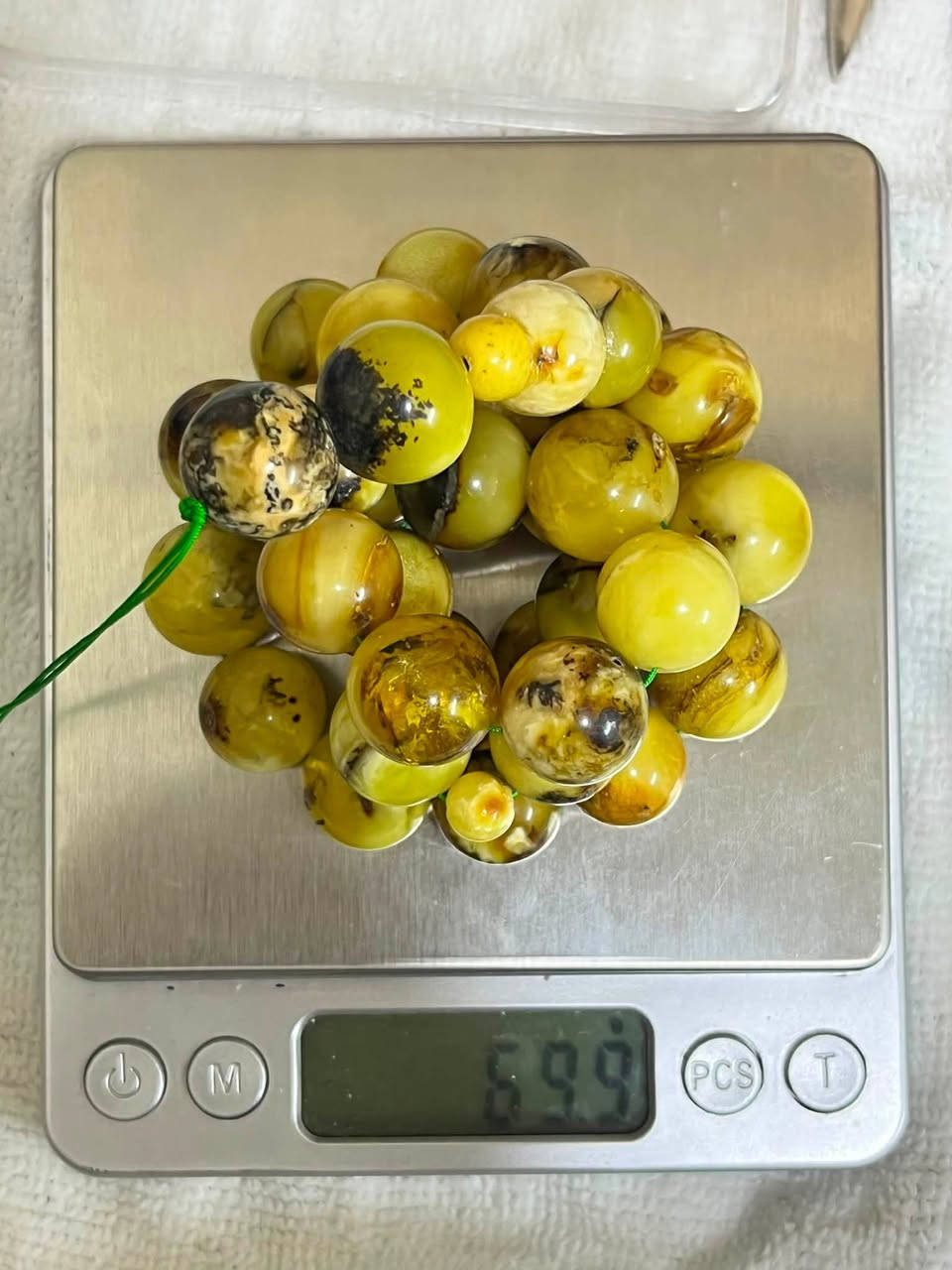 بسم الله الرحمن الرحيم
مسباح كهرب شوائبي كصة مدعبل
وزن 69.9 غرام .. عدد33 + 2 حبة فوق الشاهد
الشاهد 3 قطع .. السعر 70$ مع التوصيل
يوجد توصيل لكل المحافظات .


**إذا كنت صاحب هذا الإعلان وتريد حذفه لأي سبب، رجاءا أرسل رسالة إلى الدعم الفني**