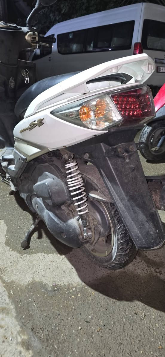 سكنس فحل كوري خطين نوزل طلاعات
موديل 2011 مكان الدراجاة بغداد الكمالية السعر 1مليون للتصال *********** المكينة مامدود علية اصبانة
