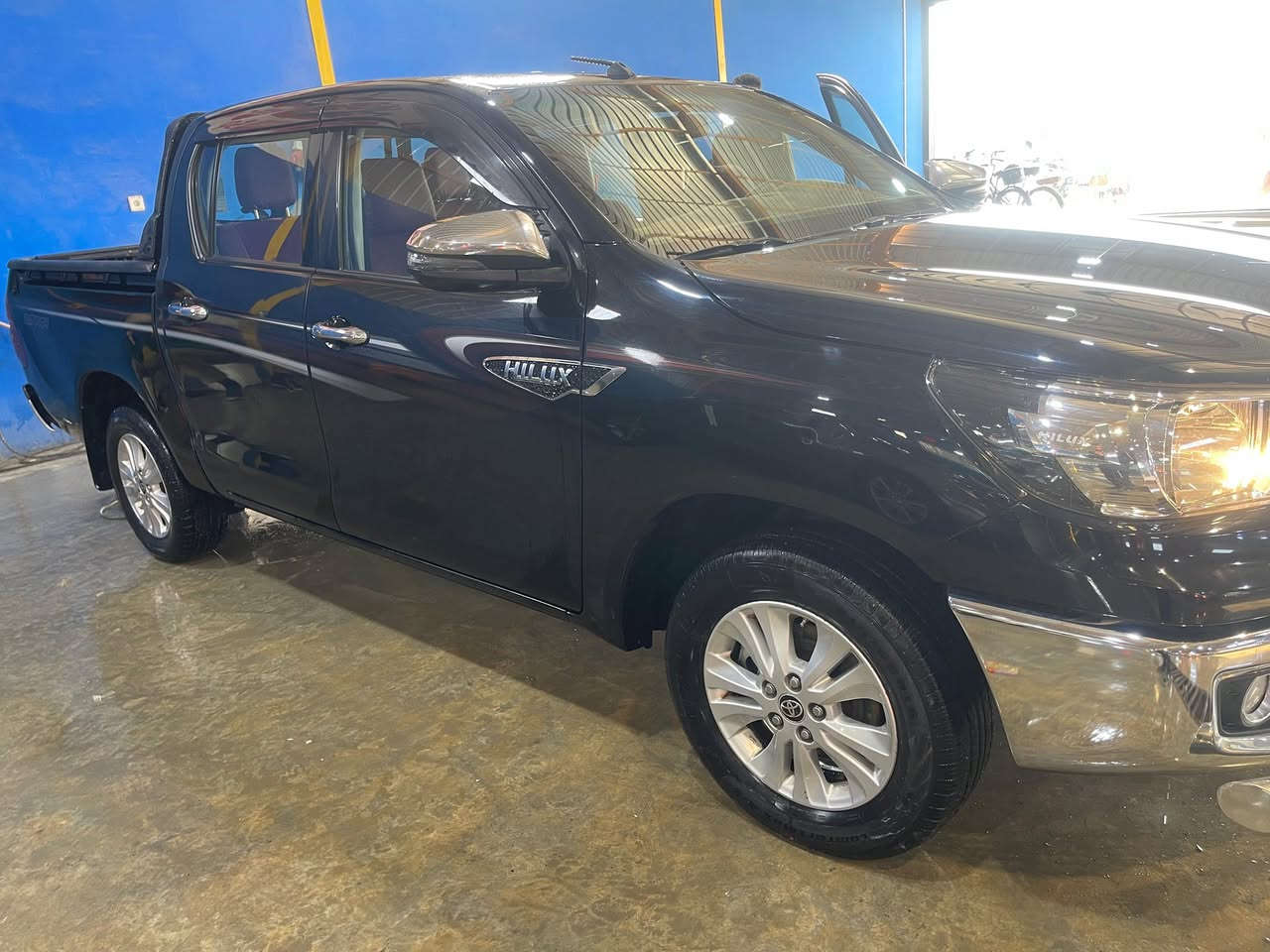 تيوتـا هايلوكس 2022 ناصـي
شركـه ساز فول مواصفات
رقم اربيل 
ماشيه154000الف كيلو حقيقي
بصمتين 
بصمه تشغيل 
بصمه ابواب
كير اوتـوماتيك
طفايـه بلاديـه
تحكم استيرن
كشنات تبريد تدفئه
تبريد قطعتين
شاحن لاسلكي
مري شفط
بنيد جكات
ومعروفـه مواصفات الساز
مكان السياره صلاح الدين 
الرقم الموبايل
***********
