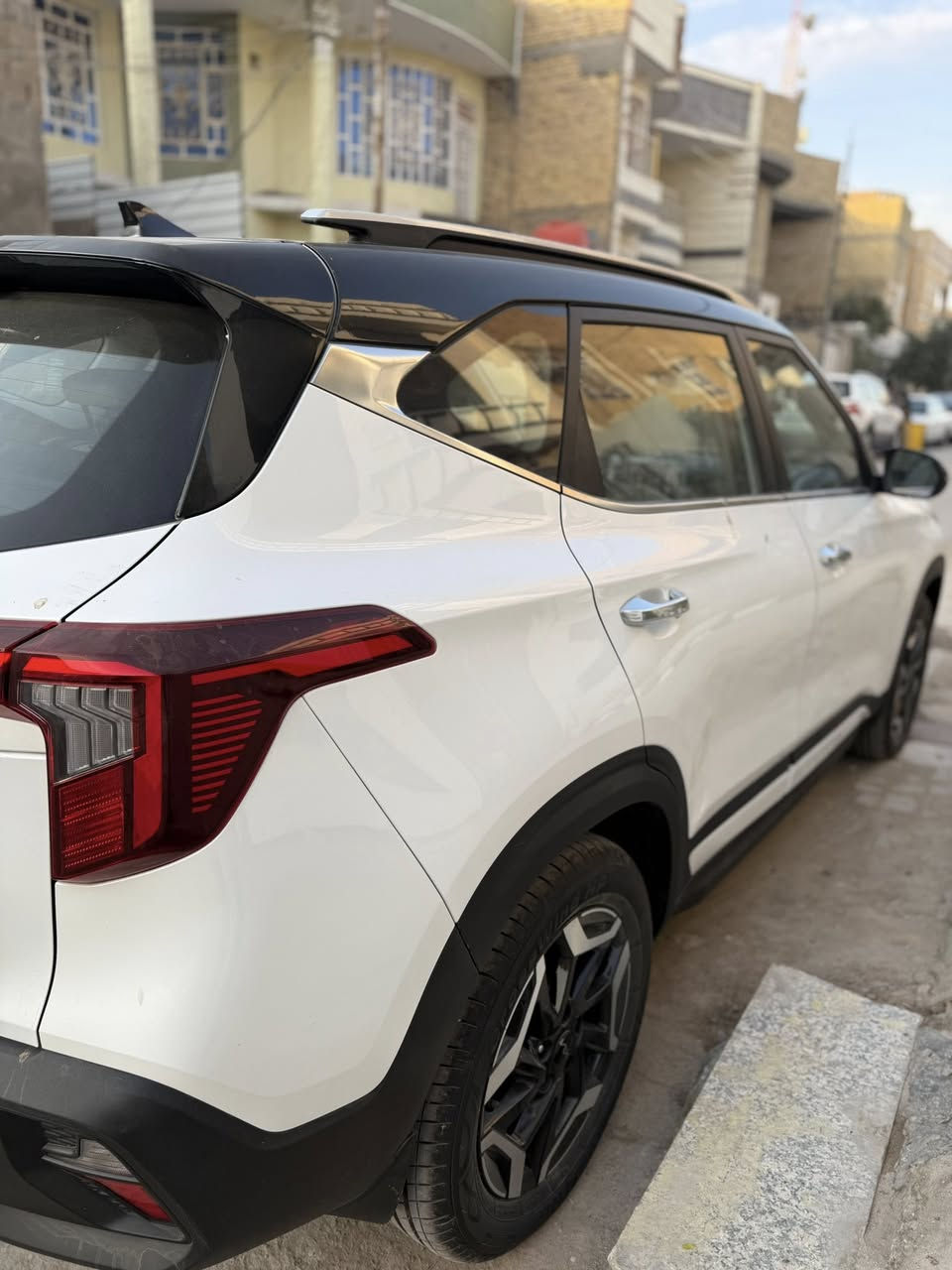 السلام عليكم 
كيا سيلتوس مديل 2025 كفاله عامه ماشيه اربع تالاف داخل بيجي فول السياره واحله من الصور عل وضع الشركه مكاني ناصريه مركز حي الحسين سعرر و باقي تفاصيل خااص ***********
