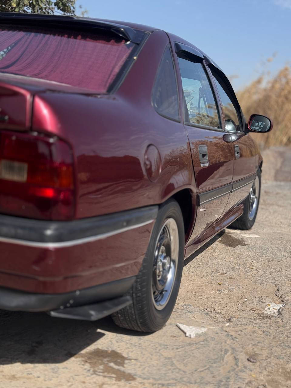 السلام عليكم 
اوبل فكترا موديل 1990 ✅

رقم كربلاء 19 سنويه لل 2030 تحويل مباشر 

مكينه وكير مكفولات حجم 20 ✅

كهربائيات كله شغال 

محدثه دعاميه ودشبول 95 

يدات بيبان رياضي نفخ 

غرفه جديده 

تدفئه شغاله 

تبريد شغال عوزه ادامه 

لايت زننون شمسي ⚡

حداديه اماميه جديده 

تايرات جدد 

فتحه سلايت كله شغال 

السياره مصبوغ فقط جاملغات الخلفيه والقماره 

السياره حيل متعوب عليها 

السعر 48 وبيه مجال قليل 

عنواني النجف 

باقي التفاصيل .... ***********
