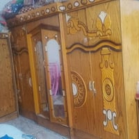 غرفة للبيع • وبيها مجال